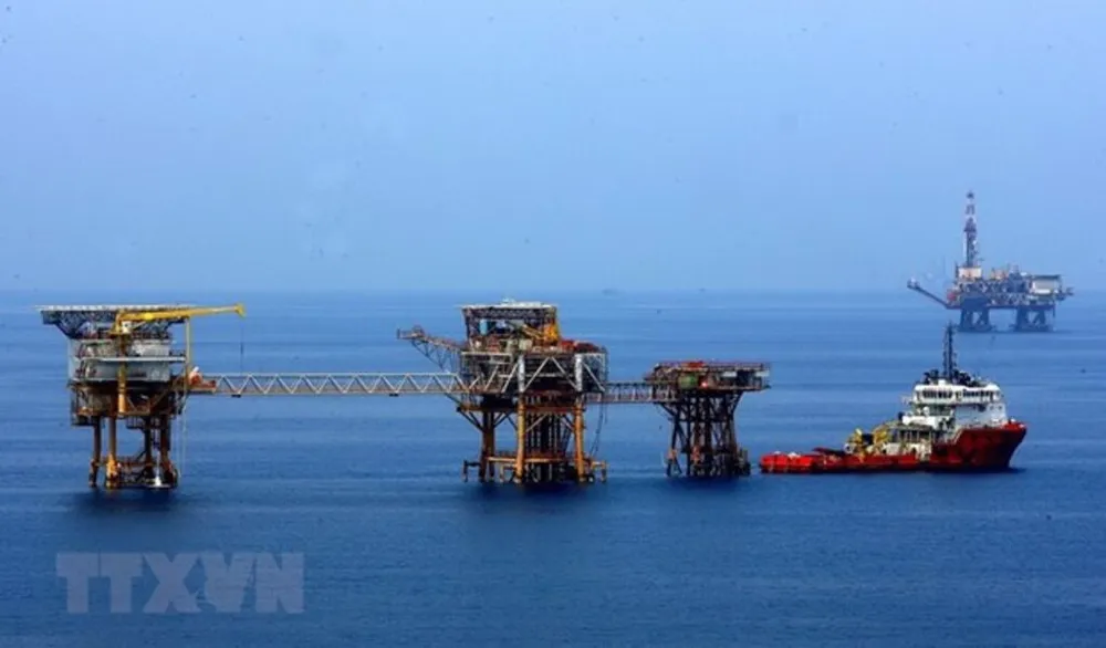 Các giàn khoan của Liên doanh Vietsovpetro tại mỏ Bạch Hổ