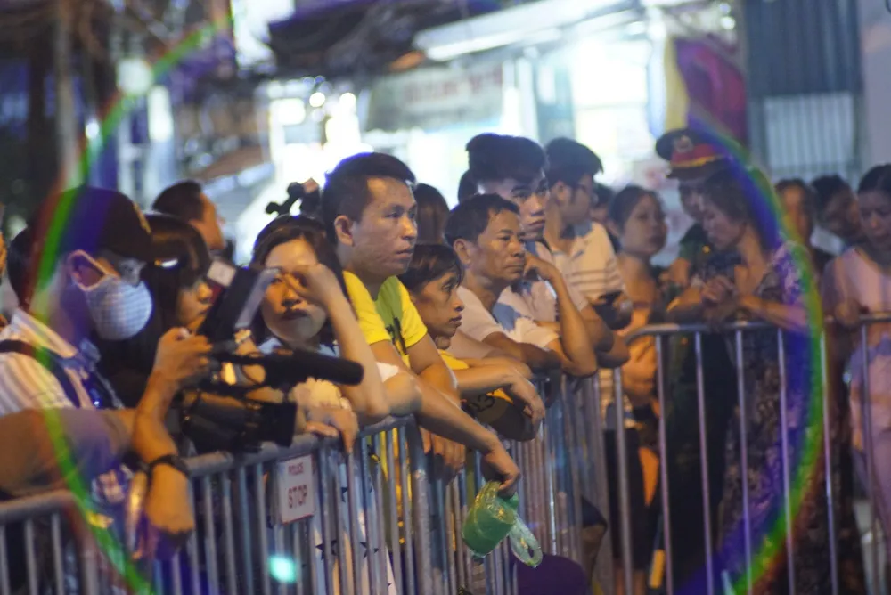 Kinh hoàng phát hiện 2 xác chết sau vụ cháy tại đường Đê La Thành ảnh 2