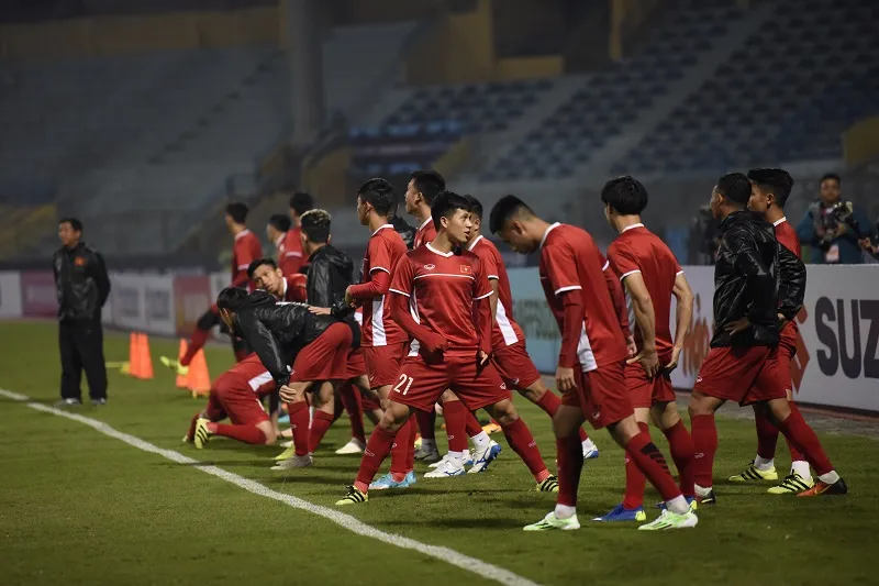 Thầy Park và học trò “rèn quân” quyết đấu Campuchia ảnh 1