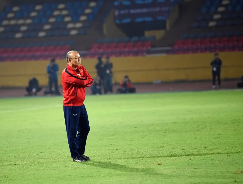 Thầy Park và học trò “rèn quân” quyết đấu Campuchia ảnh 9