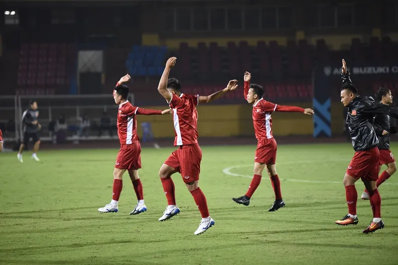 Thầy Park và học trò “rèn quân” quyết đấu Campuchia ảnh 6