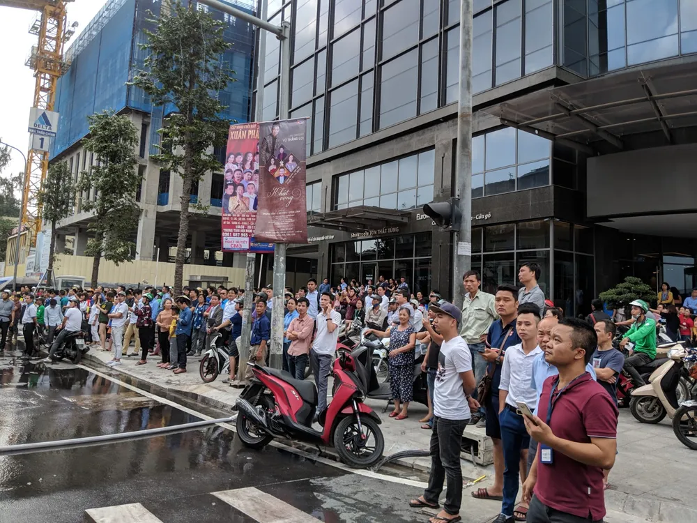 Cháy khu tập thể cũ cạnh Đại học Y Hà Nội ảnh 6