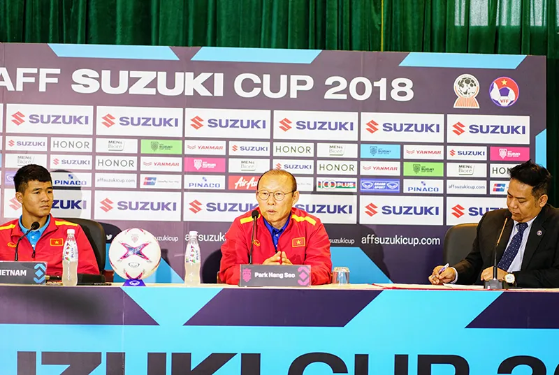 Họp báo trước Bán kết lượt về AFF Cup: Thầy Park tự tin về cơ hội đi tiếp ảnh 4