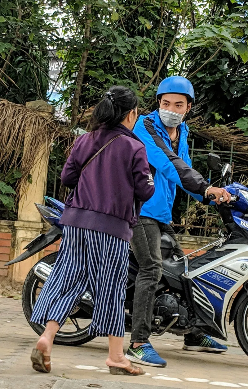 Trước trận bán kết lượt về AFF Cup: Vé “chợ đen” bất ngờ khan hiếm ảnh 4