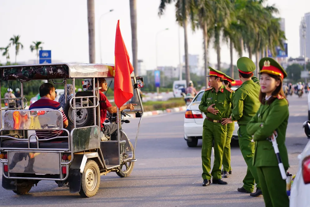 Lượt về bán kết AFF Cup: Đảm bảo an ninh mọi ngả đường về sân Mỹ Đình ảnh 2
