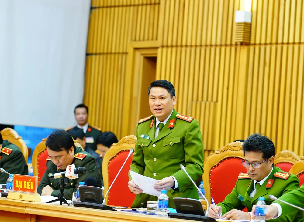 Khởi tố, bắt giam Hưng kính - đối tượng cầm đầu bảo kê chợ Long Biên ảnh 2