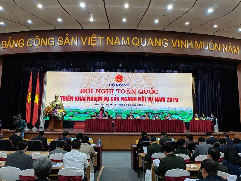 Đấu tranh với nạn “tham nhũng vặt“ ảnh 1