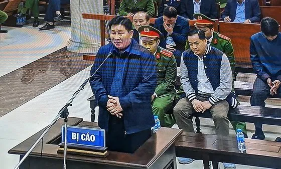 Cựu Thứ trưởng Bộ Công an Bùi Văn Thành kháng cáo, xin hưởng án treo ảnh 1