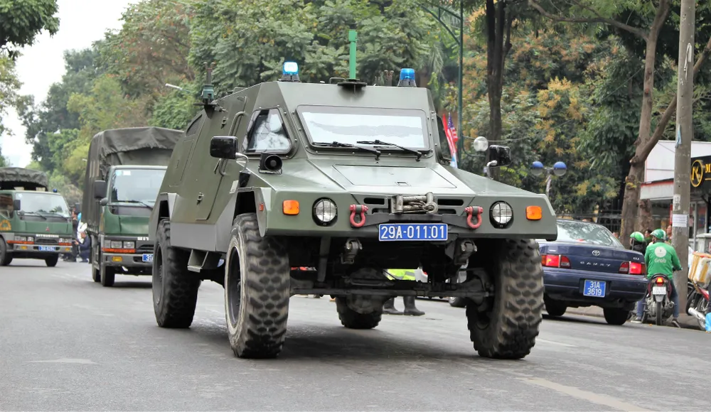 Hội nghị Mỹ - Triều Tiên: Xe bọc thép xuống đường tăng cường an ninh ảnh 3