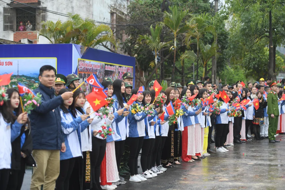 Chủ tịch Kim Jong-un đã lên xe về Thủ đô Hà Nội ảnh 5