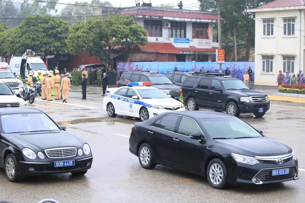 Ông Kim Jong-un đã đến ga Đồng Đăng ảnh 14