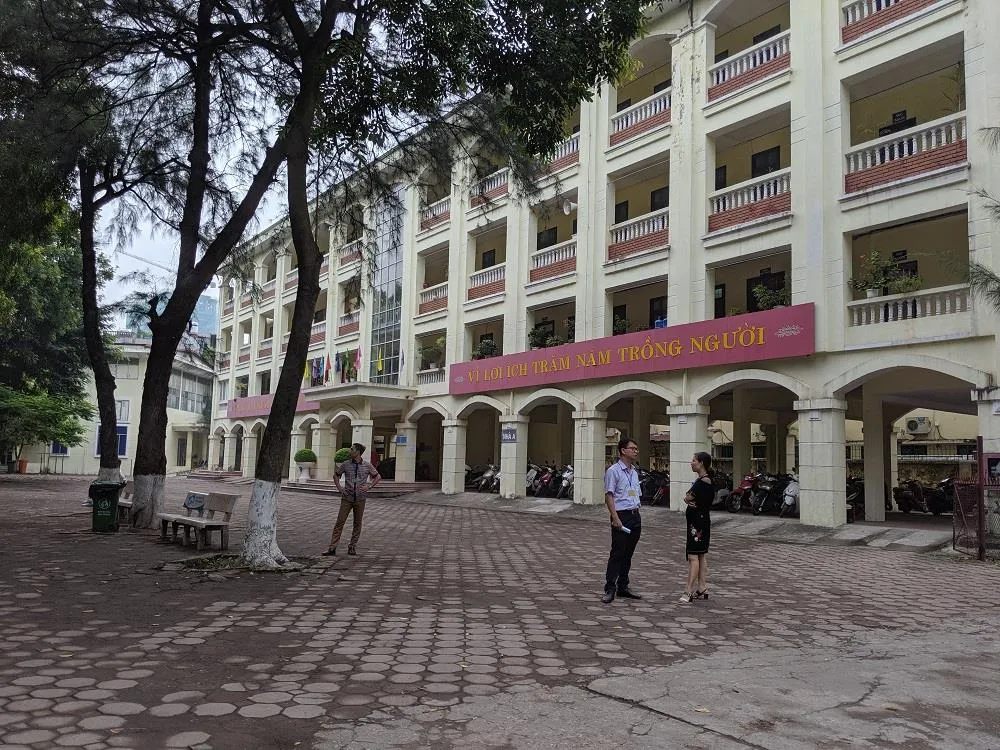 Thí sinh vội chạy vào phòng thi, báo chí bị hạn chế tác nghiệp ảnh 4