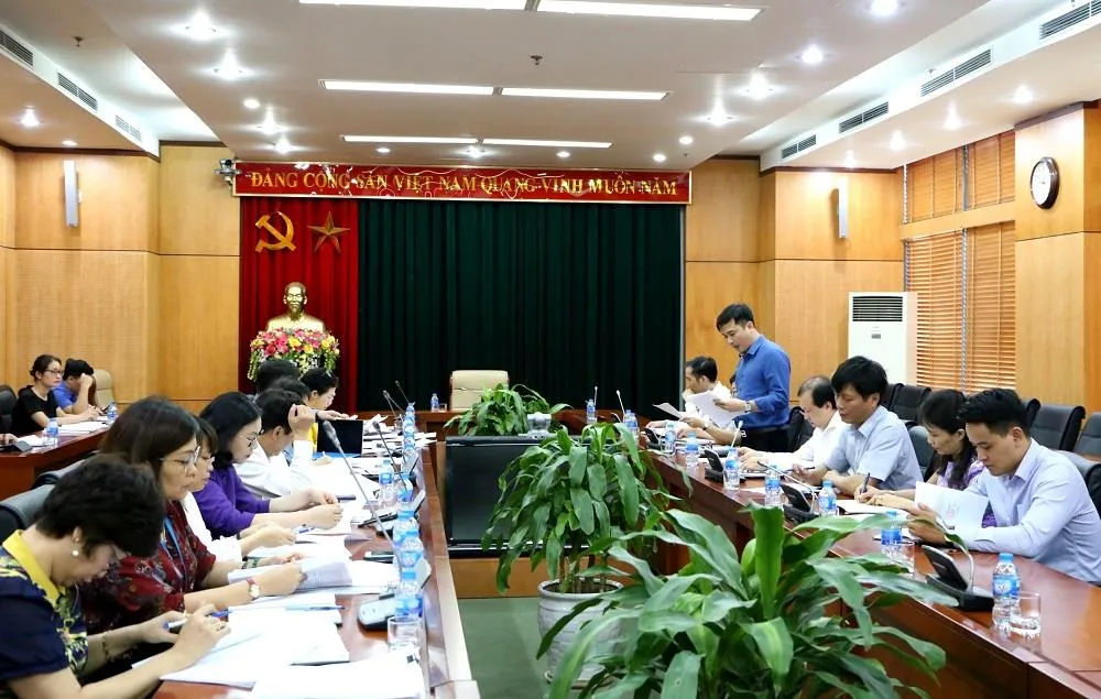 Tinh giản biên chế, công tác bổ nhiệm ở Bộ GD-ĐT còn nhiều bất cập ảnh 1