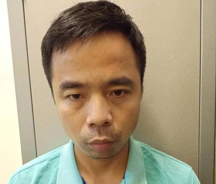 Khởi tố đối tượng tráo thẻ ATM để rút trộm tiền ảnh 1