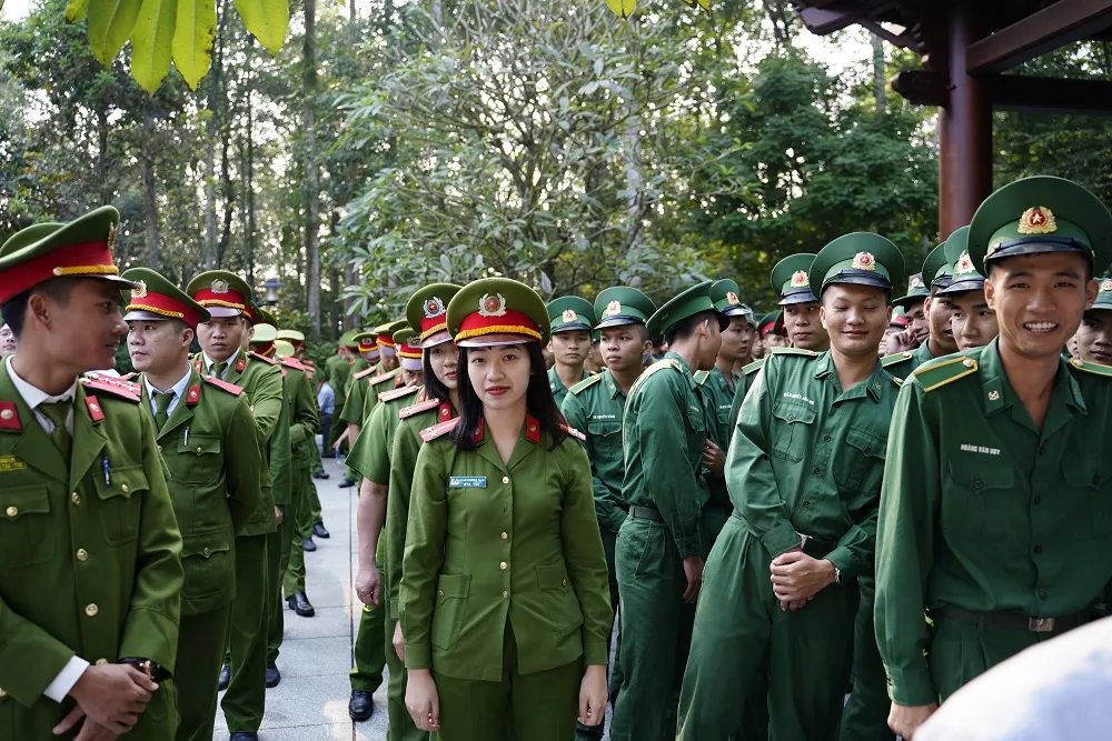  Phủ xanh 2.000 cây Thông Mã Vĩ trên đồi cây “Dâng Bác – Ơn Thầy” ảnh 6