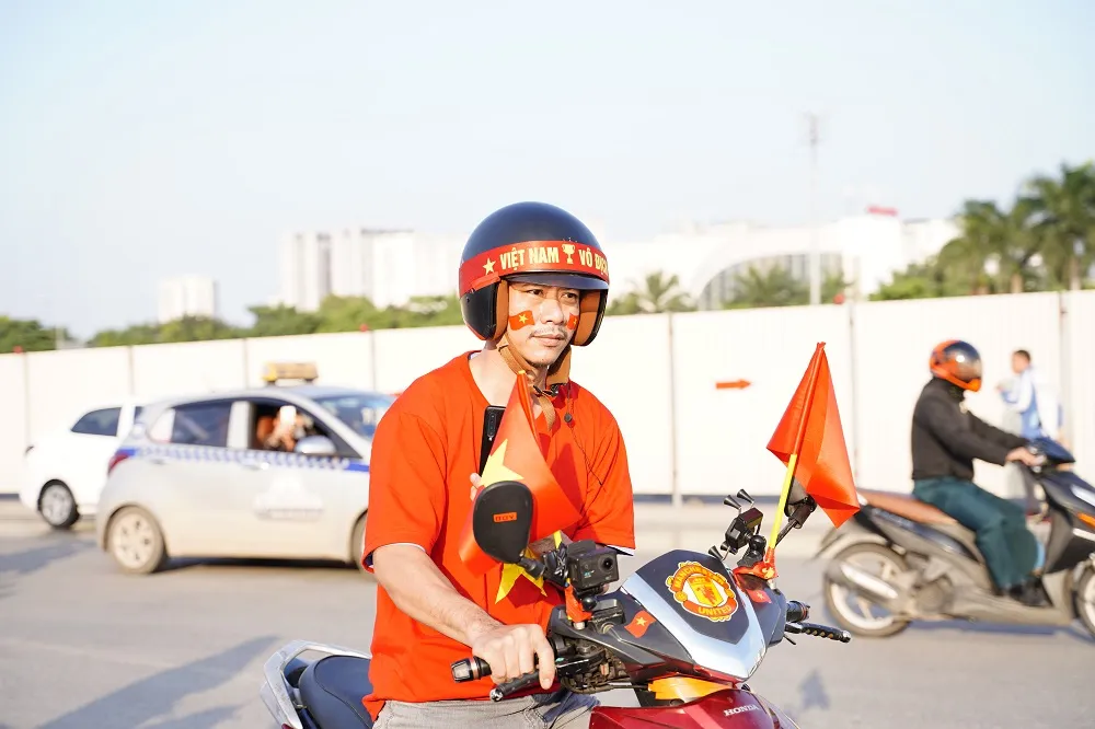 Nhiều cổ động viên tin tưởng Quang Hải ghi bàn vào lưới Thái Lan ảnh 6