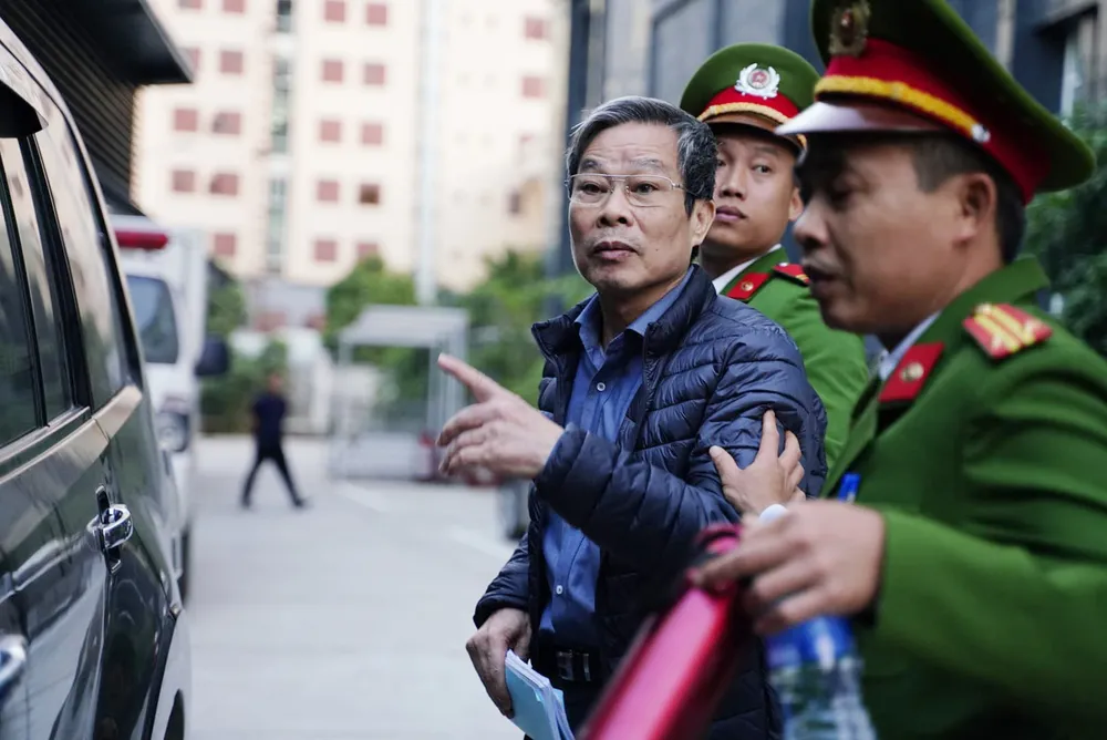 Ông Nguyễn Bắc Son xin gặp vợ con để khắc phục hậu quả tội “Nhận hối lộ” ảnh 2