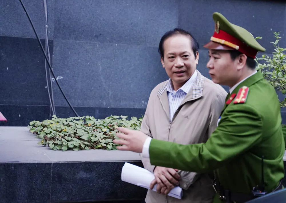 Ông Nguyễn Bắc Son xin gặp vợ con để khắc phục hậu quả tội “Nhận hối lộ” ảnh 3