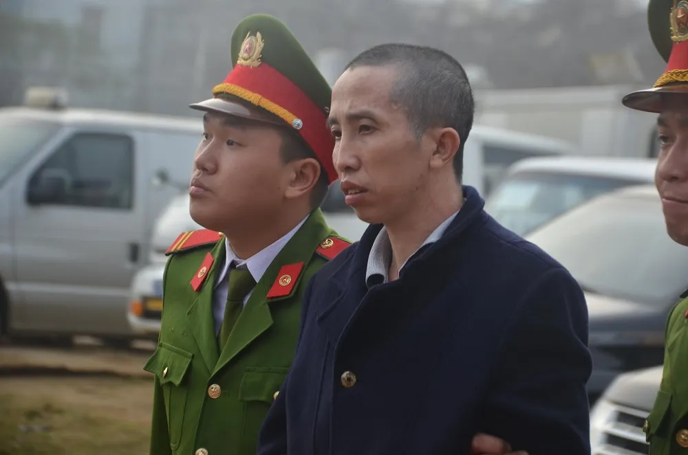 Đang xét xử 9 đối tượng sát hại nữ sinh giao gà ở Điện Biên ảnh 10