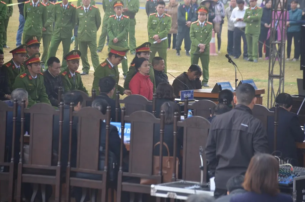 Đang xét xử 9 đối tượng sát hại nữ sinh giao gà ở Điện Biên ảnh 3