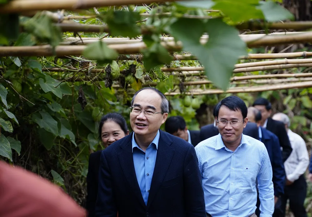 Đồng chí Nguyễn Thiện Nhân thăm và tặng quà tại tỉnh Bắc Kạn nhân dịp Xuân Canh Tý ảnh 5