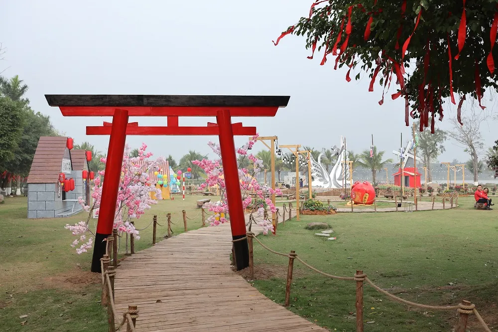 Dịp Tết thưởng thức “Bản giao hưởng mùa xuân” lung linh tại Ecopark ảnh 4