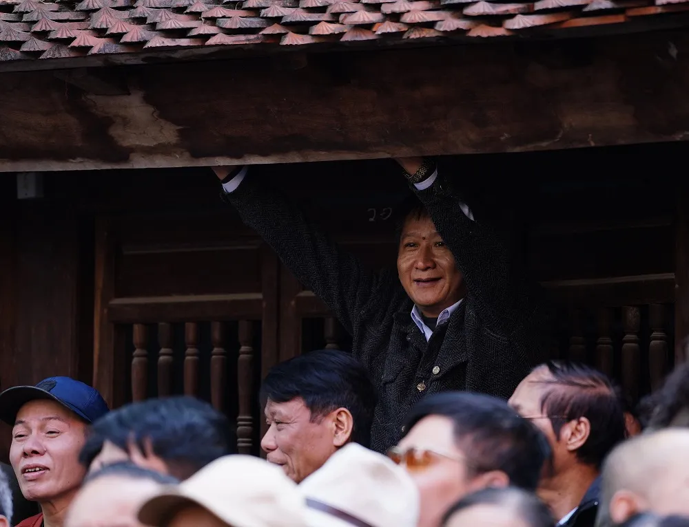 Thanh niên đọ sức tại lễ hội vật làng Mai Động ảnh 12