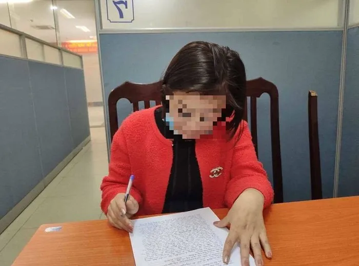 Tung tin bệnh nhân nhiễm Covid-19 dự khai trương Uniqlo, một phụ nữ bị triệu tập ảnh 1