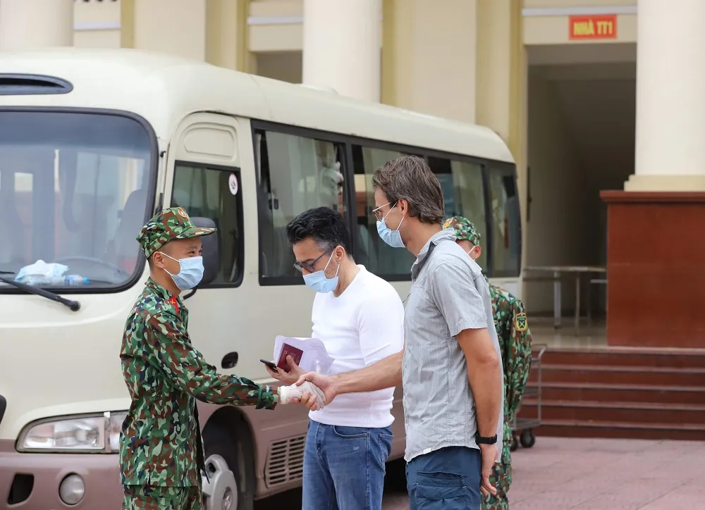 Gần 800 công dân hoàn thành thời gian cách ly khi trở về từ vùng dịch ảnh 5