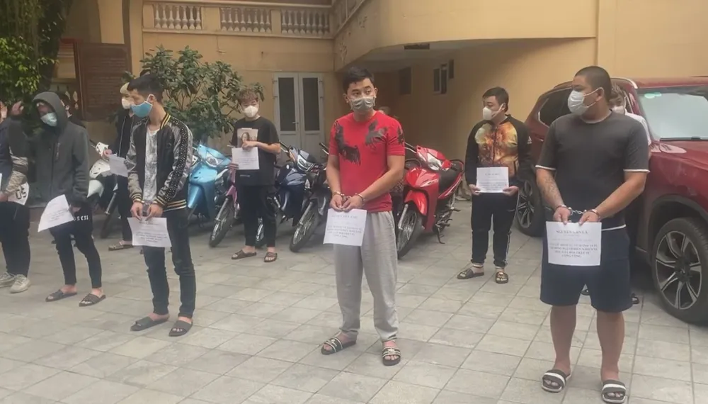 Khởi tố vụ án đua xe trái phép quanh hồ Hoàn Kiếm ảnh 1