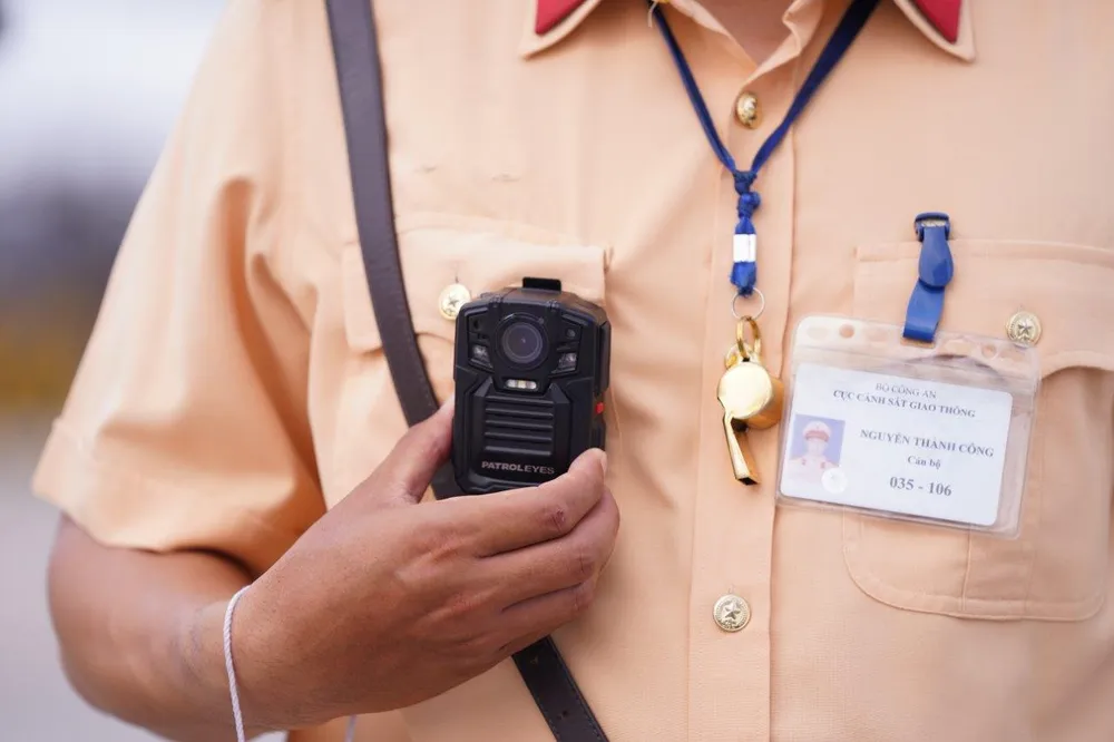 CSGT huy động tối đa lực lượng kiểm tra các phương tiện giao thông cơ giới đường bộ ảnh 12