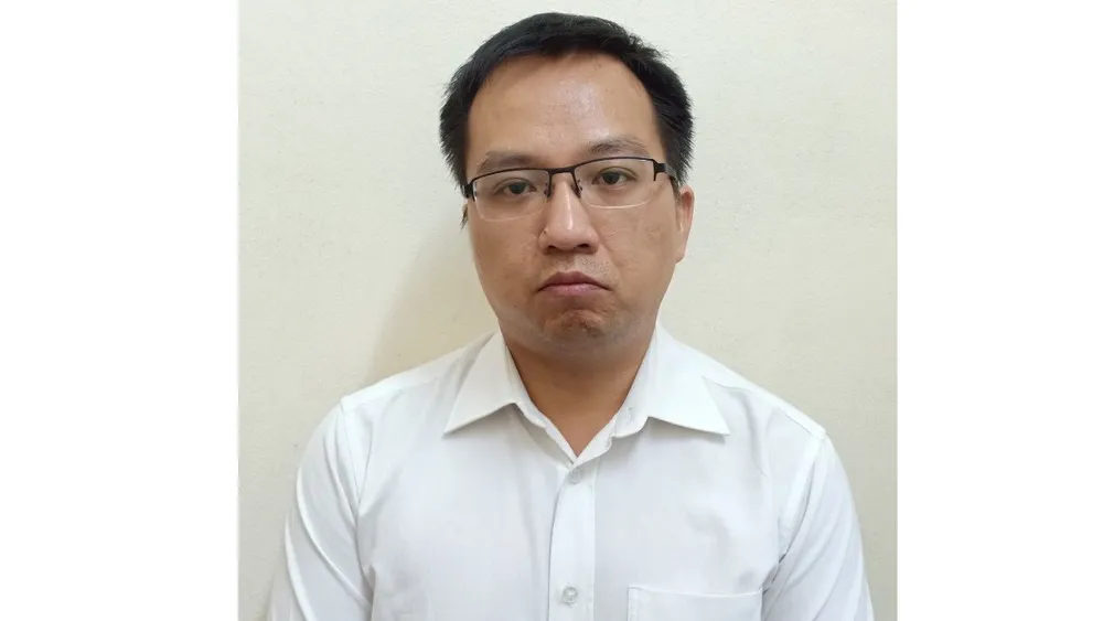 Bắt một chuyên viên phân tích Cục Kiểm định Hải quan ảnh 1