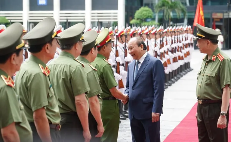 Bộ Công an bảo đảm tiến độ điều tra các vụ án kinh tế, tham nhũng ảnh 1