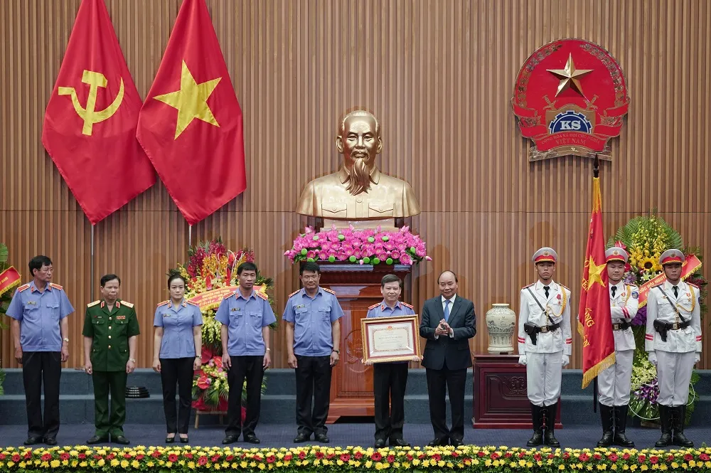 Thủ tướng: Xây dựng ngành kiểm sát thực sự là “thanh bảo kiếm” sắc bén ảnh 4