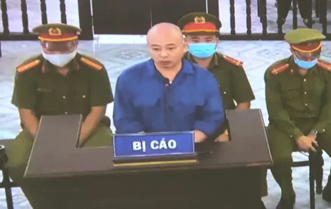 Đường “Nhuệ” nhận 2 năm 6 tháng tù ở vụ án đánh người tại trụ sở công an ảnh 1