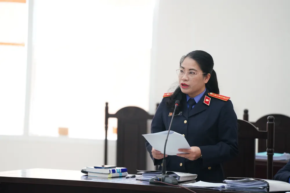 Cựu Giám đốc CDC Hà Nội bị đề nghị phạt từ 10-11 năm tù ảnh 1