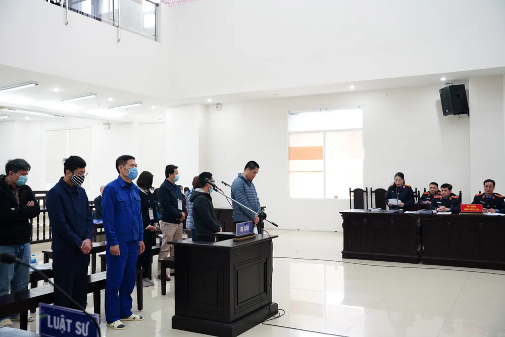 Cựu Giám đốc CDC Hà Nội bị đề nghị phạt từ 10-11 năm tù ảnh 2