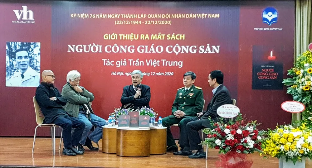 Người công giáo cộng sản - tiểu thuyết về tướng Trần Tử Bình