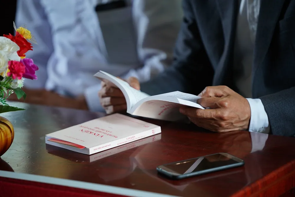 Băng rừng, vượt dốc ở Sì Lở Lầu để học Nghị quyết của Đảng ảnh 12