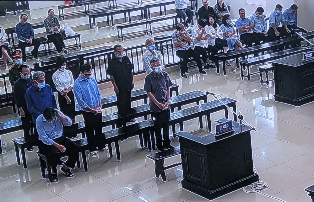 Cựu Bộ trưởng Vũ Huy Hoàng bị tuyên án 11 năm tù giam ảnh 2