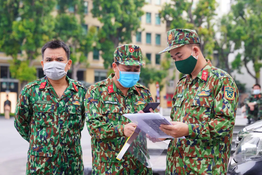 15 xe đặc chủng phun khử khuẩn tại 3 quận nội thành Hà Nội ảnh 15