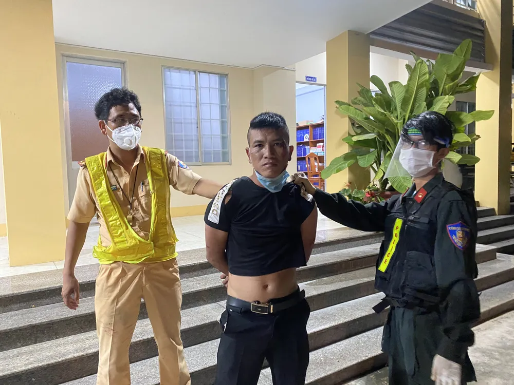 Trộm cắp ô tô rồi thông chốt kiểm dịch bất thành ảnh 1