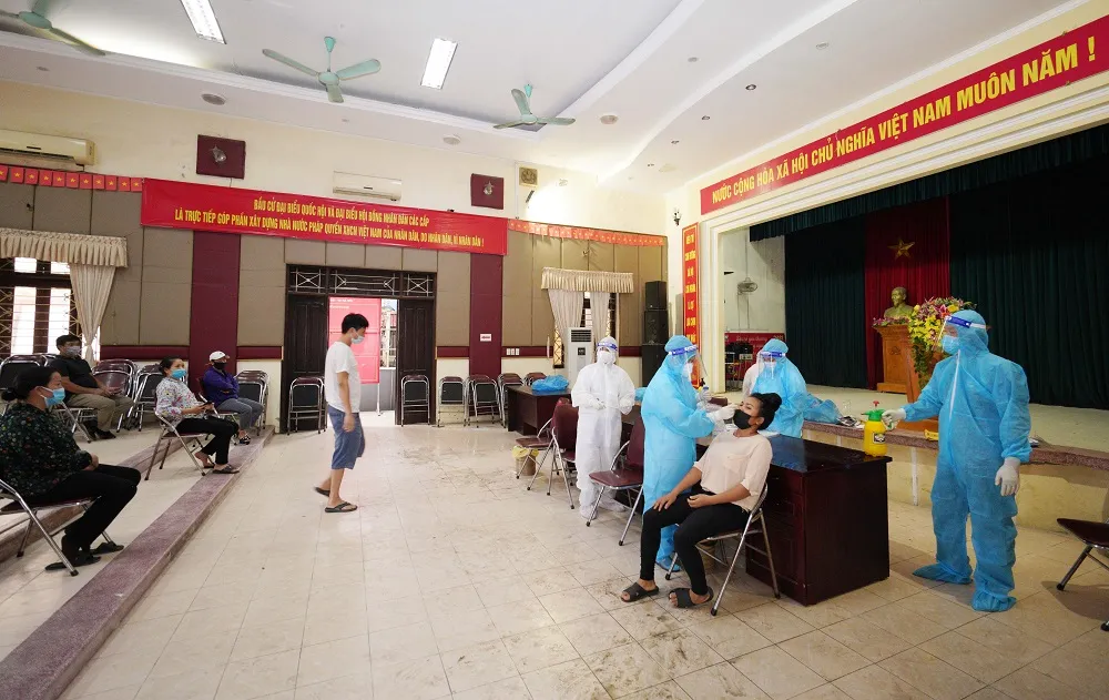 500 công nhân, tiểu thương phải xét nghiệm sàng lọc Covid-19 ảnh 13