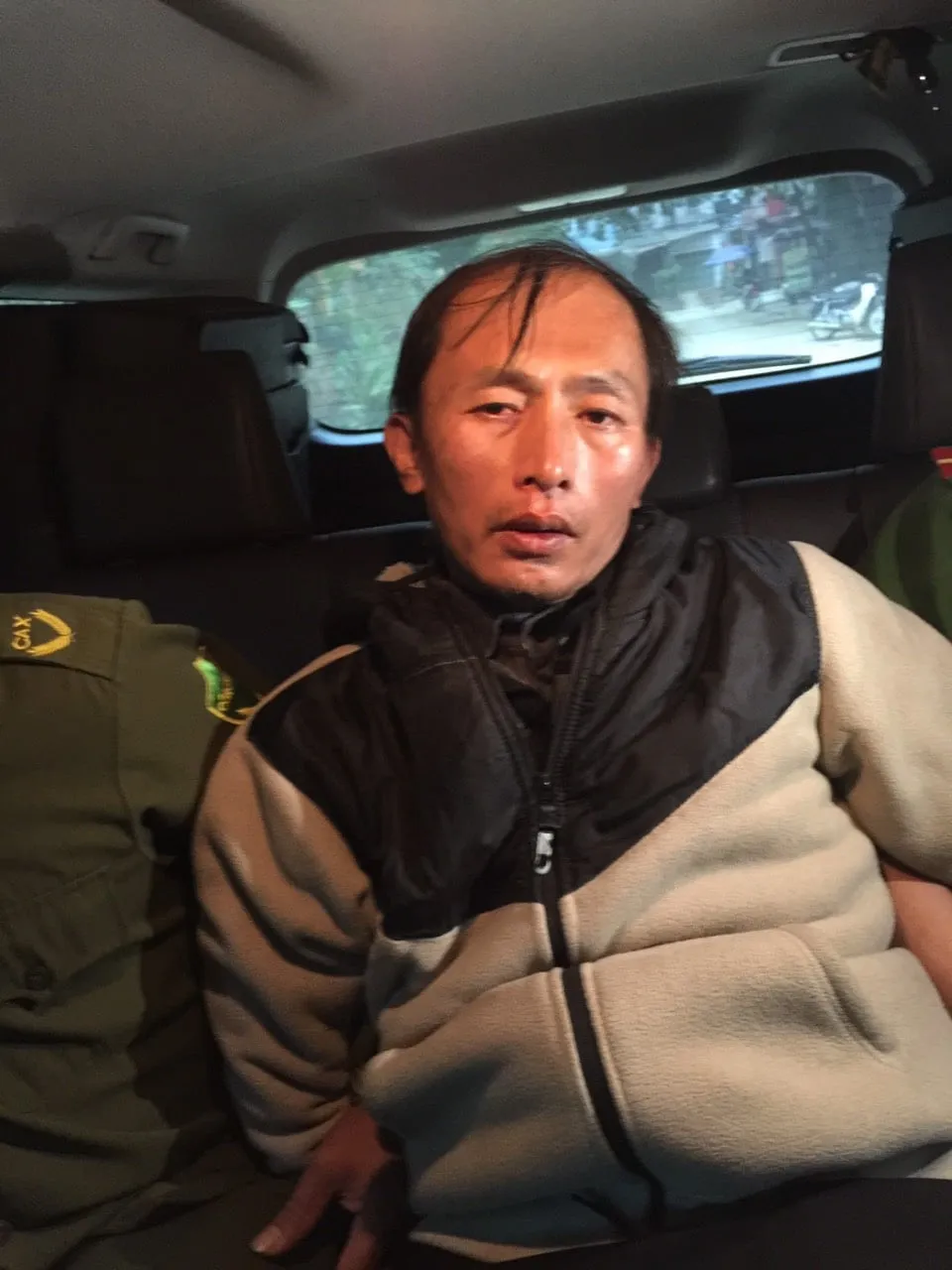 Đã bắt được nghi phạm sát hại cha mẹ đẻ và em gái ảnh 1