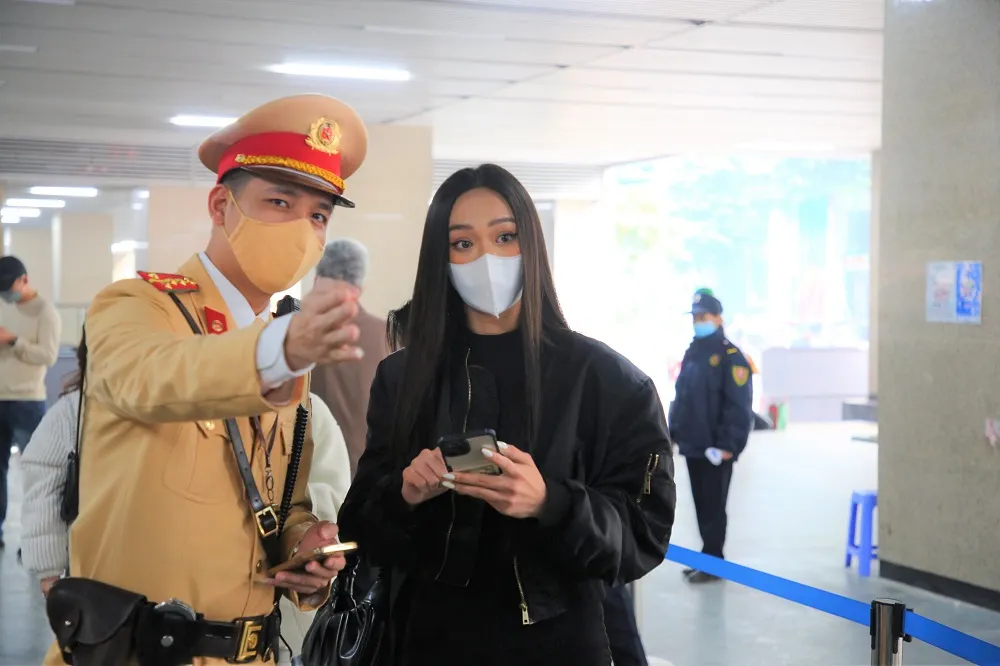 Lắp đặt thử nghiệm hệ thống camera quét mã QR tại ga Cát Linh ảnh 8