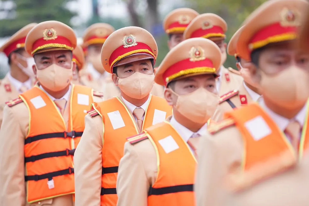 Cảnh sát giao thông ra quân đợt cao điểm Tết Dương lịch, Tết Nguyên đán ảnh 6