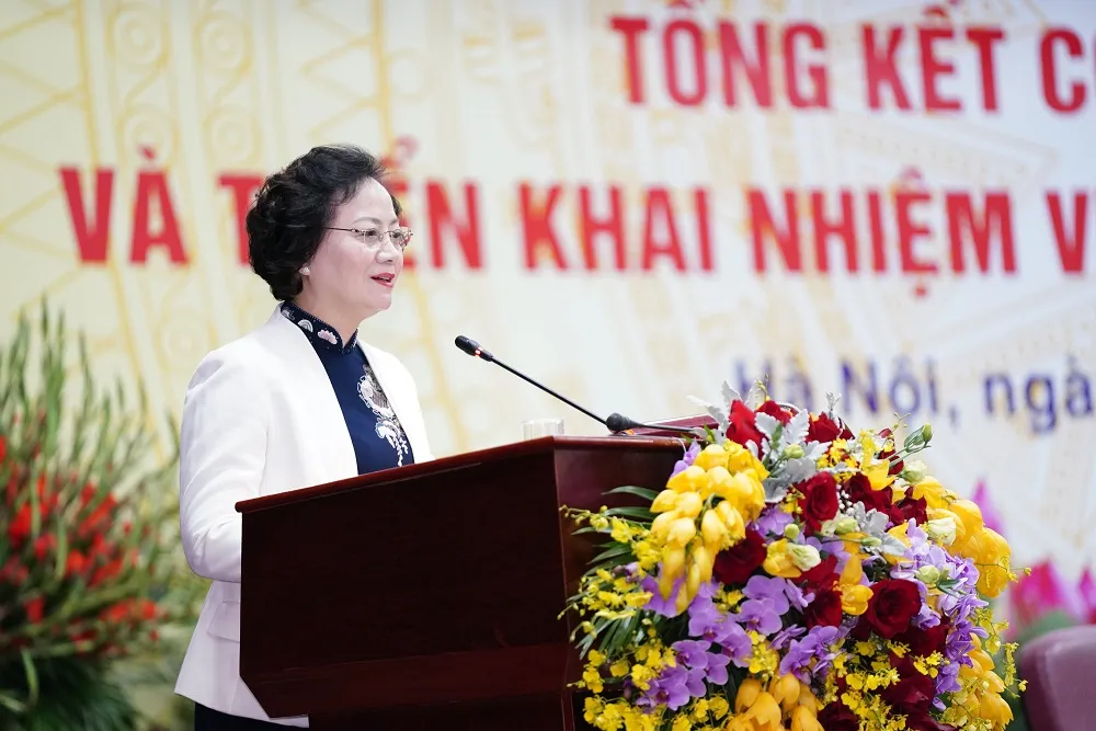 Thủ tướng chỉ cách giải quyết mâu thuẫn chất lượng và số lượng trong quản lý cán bộ, công chức, viên chức ảnh 3