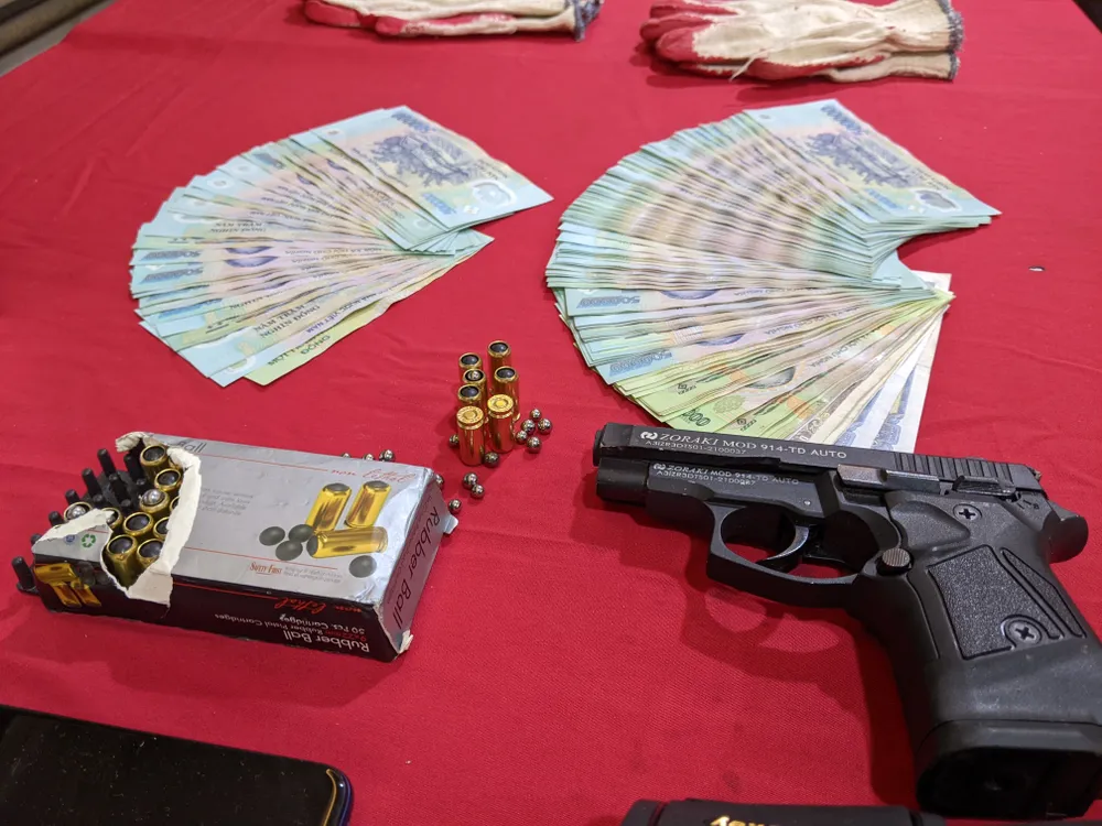 Công an TP Hà Nội ra khuyến cáo sau khi liên tiếp xảy ra nhiều vụ cướp táo tợn, manh động ảnh 2