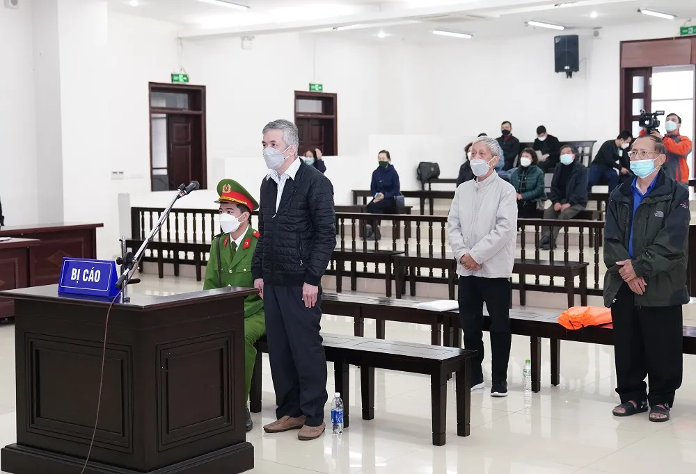 Cựu Bộ trưởng Vũ Huy Hoàng vắng mặt phiên phúc thẩm để điều trị bệnh ảnh 1