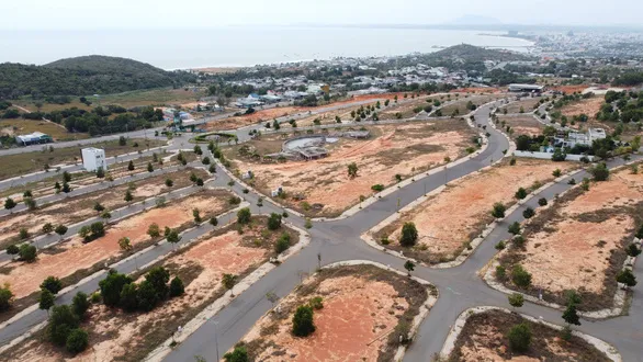 Bắt nguyên Chủ tịch và Phó Chủ tịch UBND tỉnh Bình Thuận ảnh 1